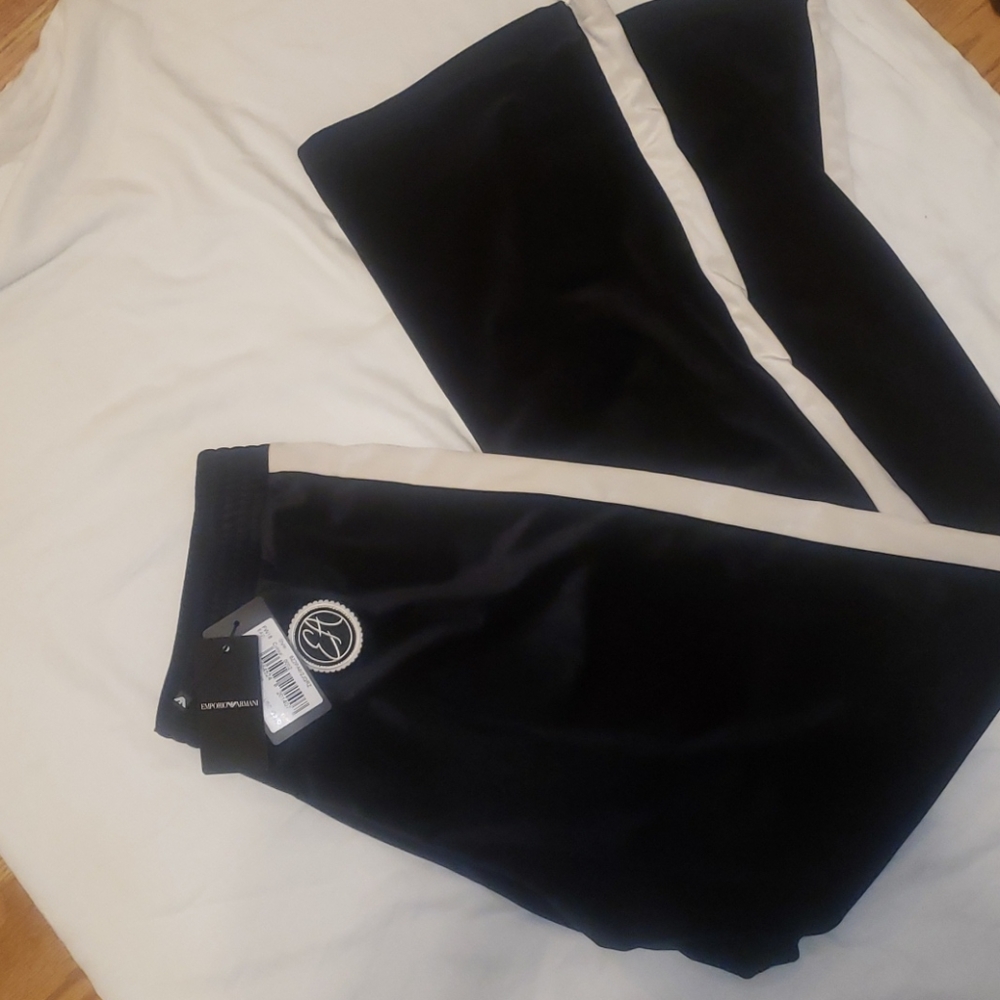 NEW GIORGIO ARMANI WOMENS VELOUR PANTS 14/16..Tall..no longer in stores.CLASSICS - Picture 1 of 10